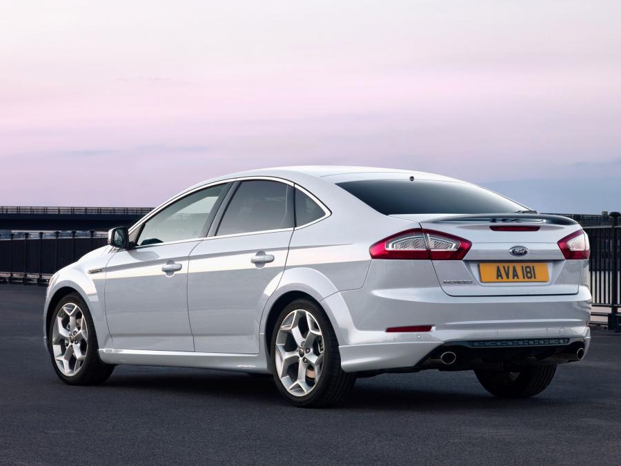  Ford Mondeo Titanium X Hatchback 2010 года  (UK) (фото 17 из 18)